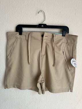 Magellan Outdoors Women's Classic Hiking Shorts Khaki